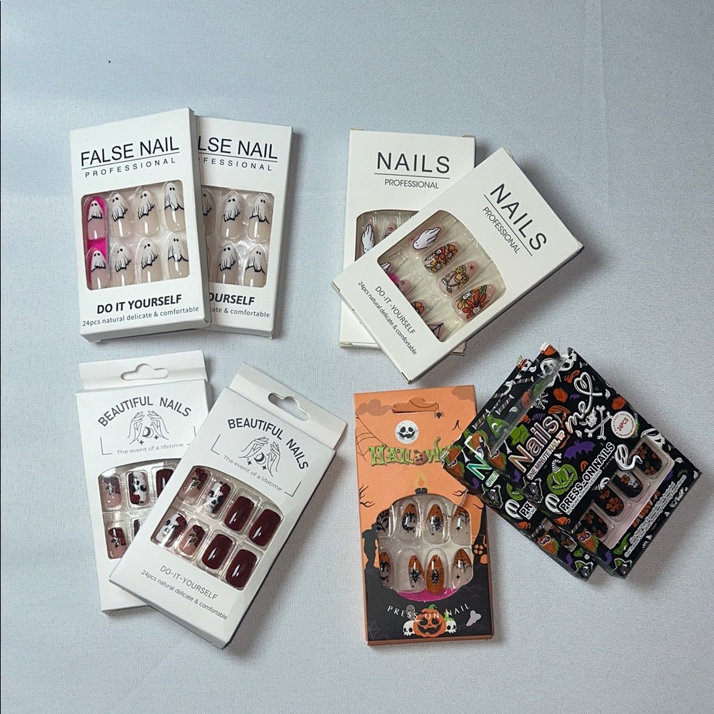 NITB• Spooky & Moody Halloween Press-On Nails• 10 Sets